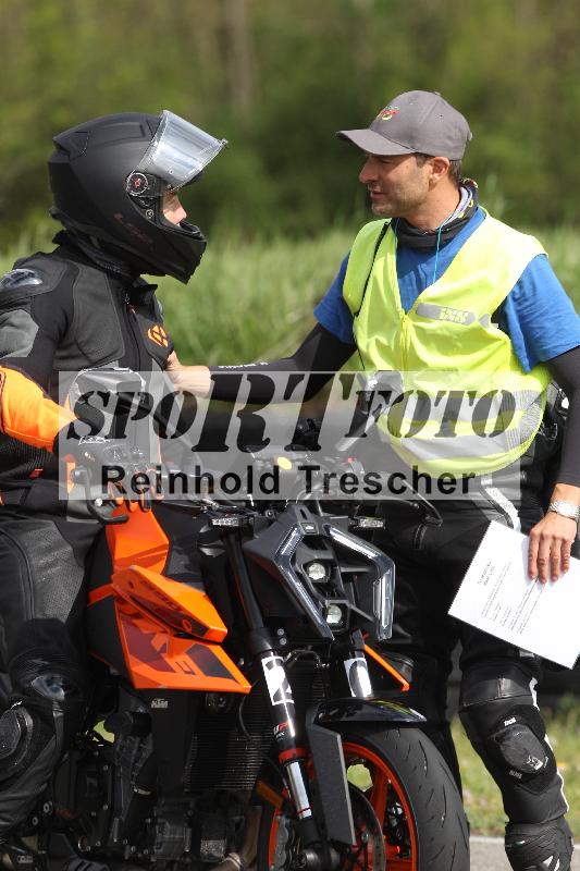 Archiv-2025/10 23.04.2025 Cornu Master School ADR/rot-rouge/39